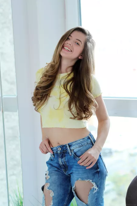 Эротический фотосет Кей Джей: весело и чувственно